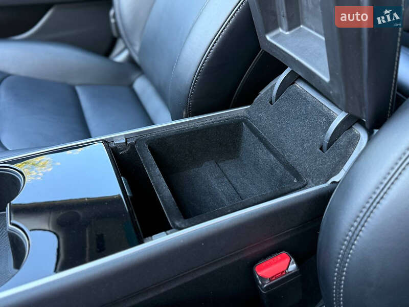 Седан Tesla Model 3 2018 в Дрогобыче фото 37 Седан Tesla Model 3 2018 в Дрогобыче