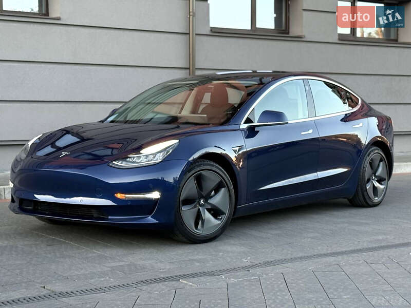 Седан Tesla Model 3 2018 в Дрогобыче фото 44 Седан Tesla Model 3 2018 в Дрогобыче