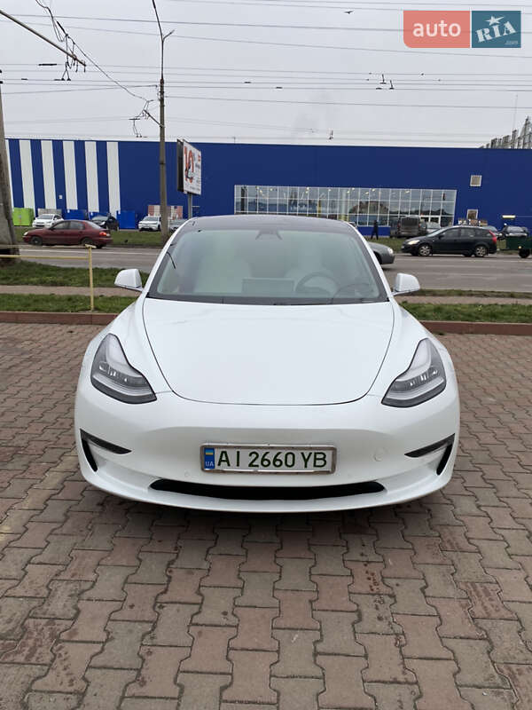 Седан Tesla Model 3 2019 в Белой Церкви