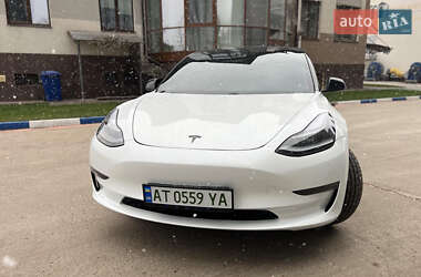 Седан Tesla Model 3 2021 в Ивано-Франковске