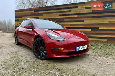 Седан Tesla Model 3 2021 в Києві