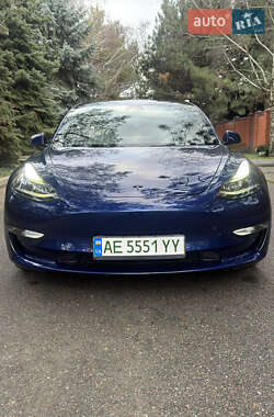 Седан Tesla Model 3 2023 в Днепре