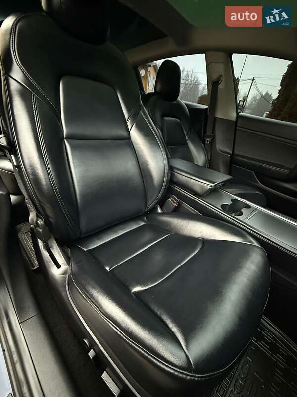 Седан Tesla Model 3 2020 в Дрогобичі фото 55 Седан Tesla Model 3 2020 в Дрогобичі