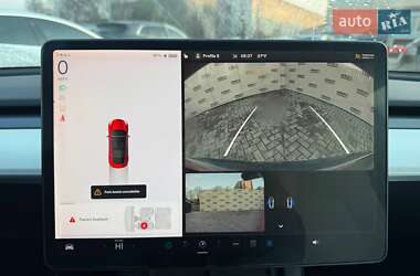 Седан Tesla Model 3 2021 в Луцке