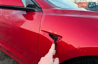 Седан Tesla Model 3 2021 в Луцке
