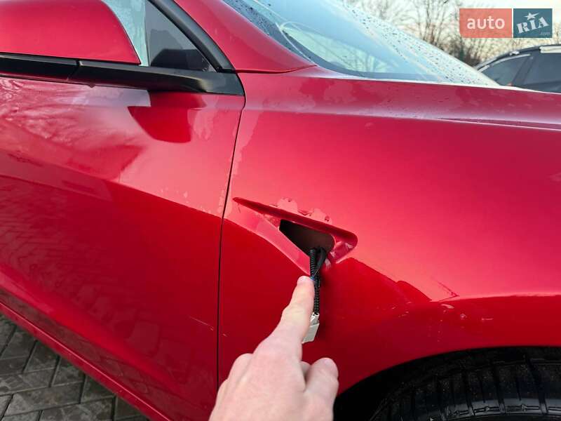 Седан Tesla Model 3 2021 в Луцке