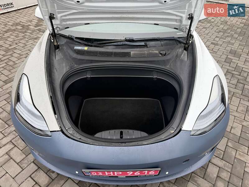 Седан Tesla Model 3 2018 в Луцке фото 15 Седан Tesla Model 3 2018 в Луцке