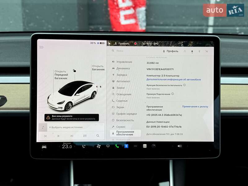 Седан Tesla Model 3 2018 в Киеве