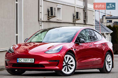 Седан Tesla Model 3 2023 в Львове
