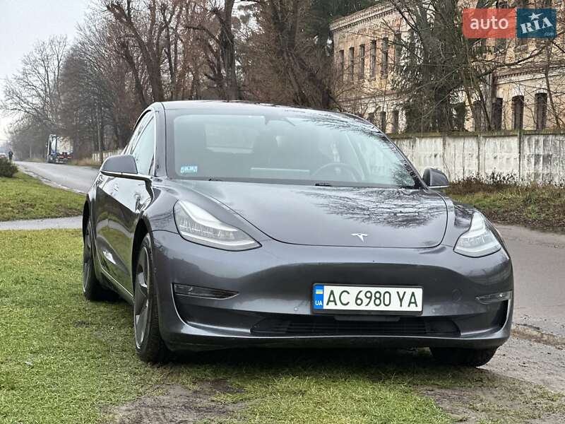 Седан Tesla Model 3 2018 в Владимире