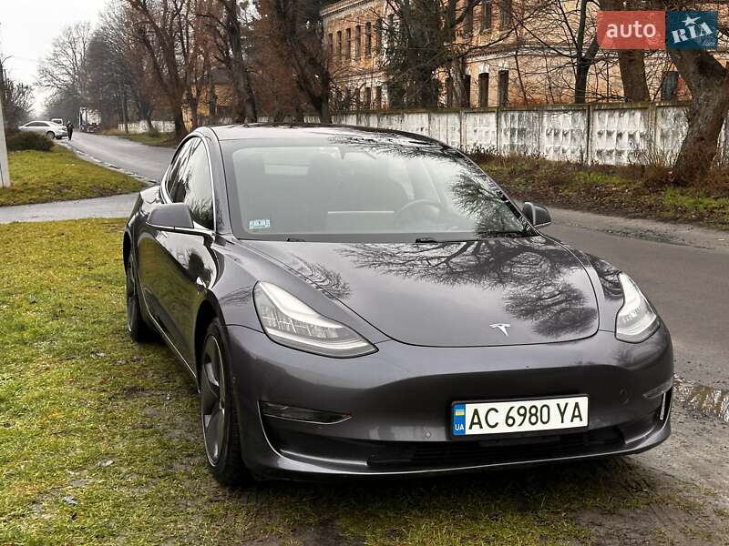 Седан Tesla Model 3 2018 в Владимире