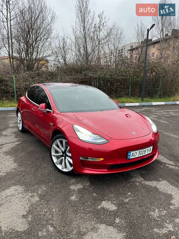 Tesla Model 3 2018