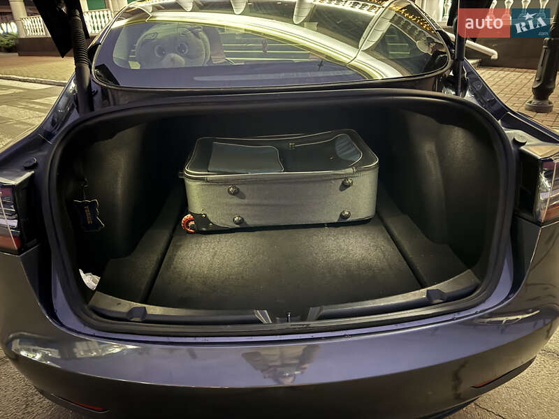 Седан Tesla Model 3 2023 в Черкассах фото 9 Седан Tesla Model 3 2023 в Черкассах