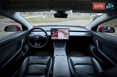 Седан Tesla Model 3 2021 в Каменском