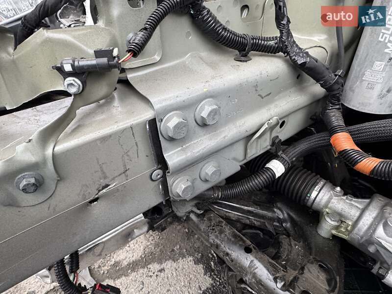 Седан Tesla Model 3 2025 в Сарнах