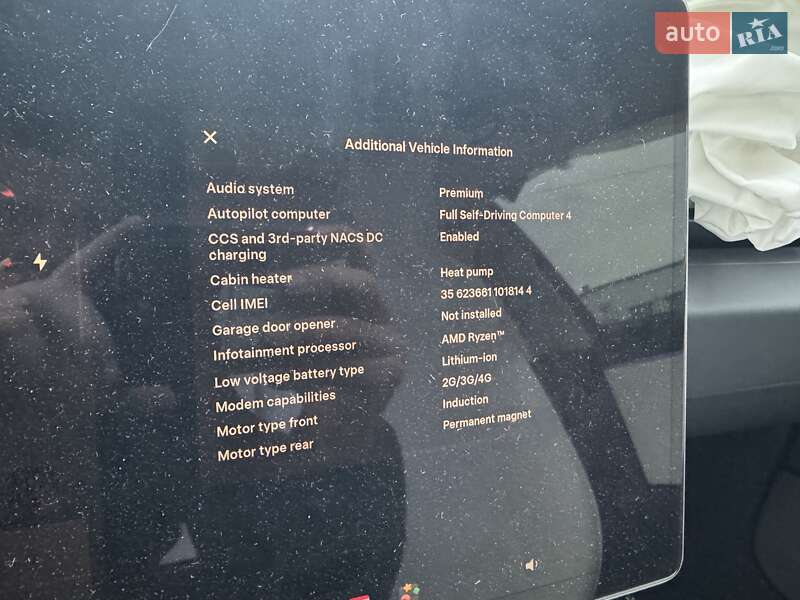 Седан Tesla Model 3 2025 в Сарнах