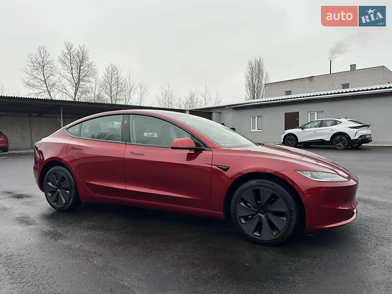 Седан Tesla Model 3 2024 в Дніпрі