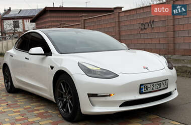 Седан Tesla Model 3 2020 в Одесі