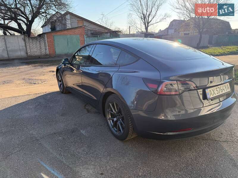 Седан Tesla Model 3 2020 в Харькове