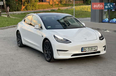 Седан Tesla Model 3 2019 в Новояворівську