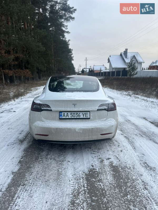 Седан Tesla Model 3 2022 в Києві фото 29 Седан Tesla Model 3 2022 в Києві