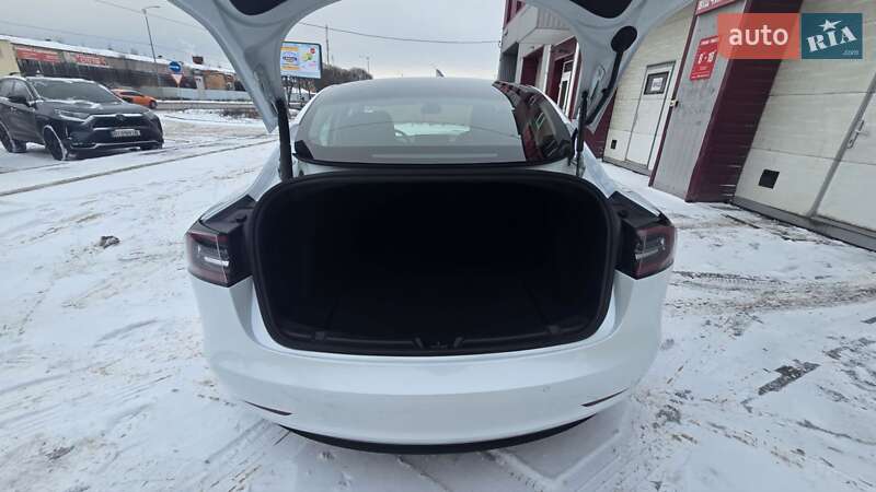 Седан Tesla Model 3 2021 в Полтаве фото 15 Седан Tesla Model 3 2021 в Полтаве