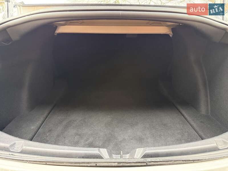 Седан Tesla Model 3 2020 в Киеве