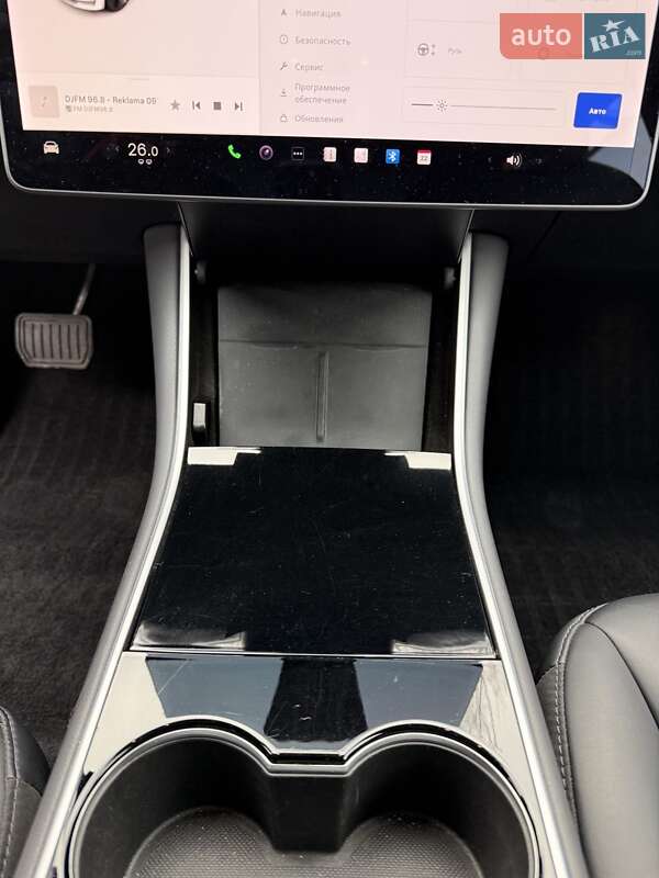 Седан Tesla Model 3 2020 в Киеве