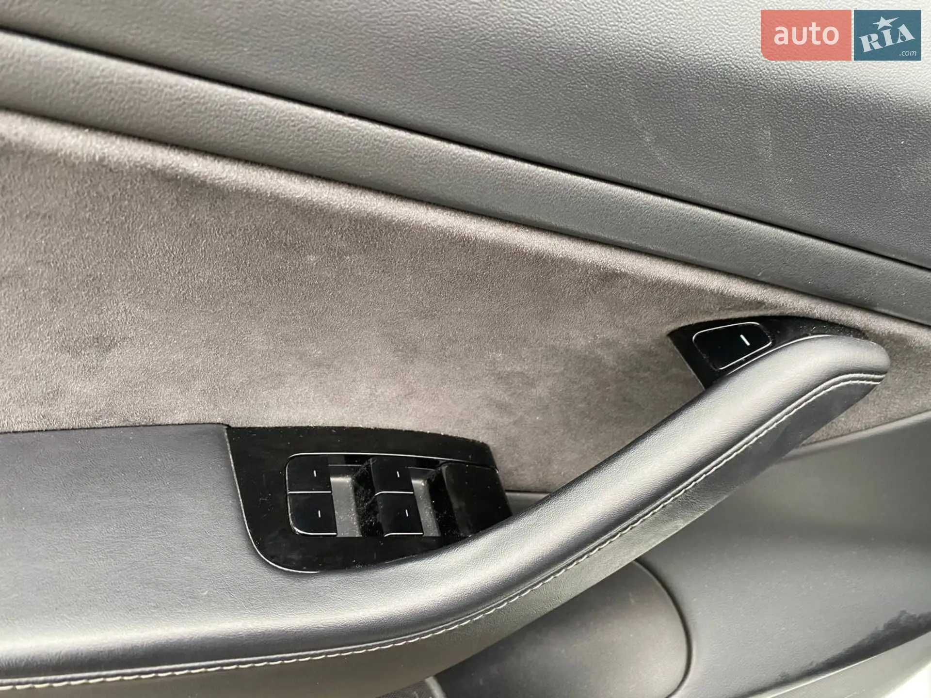 2020 Tesla Model 3 - мініатюра 12