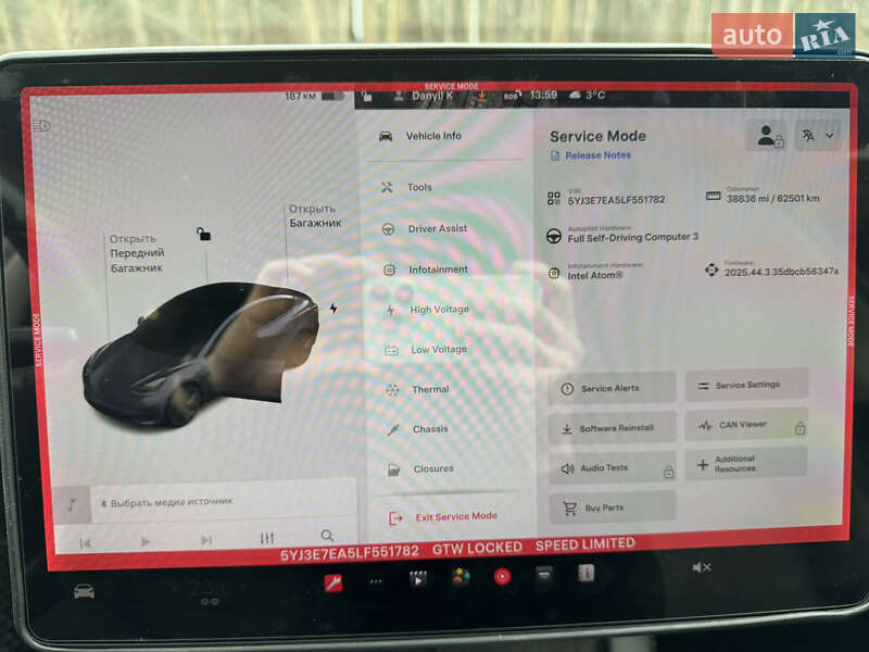 Седан Tesla Model 3 2019 в Києві