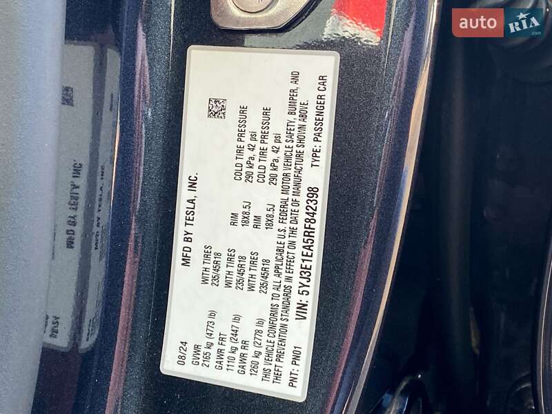 Седан Tesla Model 3 2024 в Києві