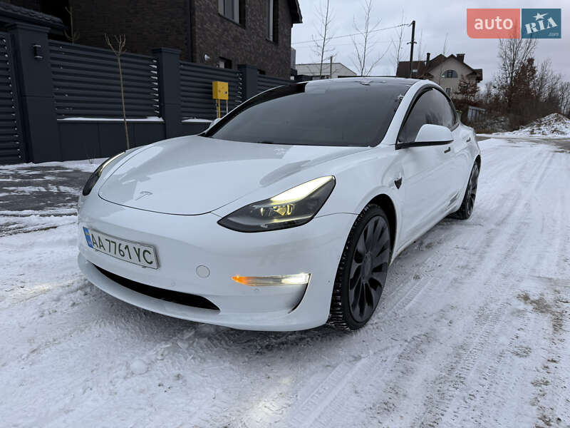 Tesla Model 3 2021