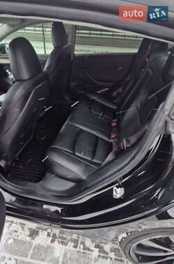 Седан Tesla Model 3 2023 в Дніпрі
