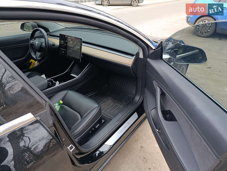 Седан Tesla Model 3 2019 в Киеве фото 9 Седан Tesla Model 3 2019 в Киеве