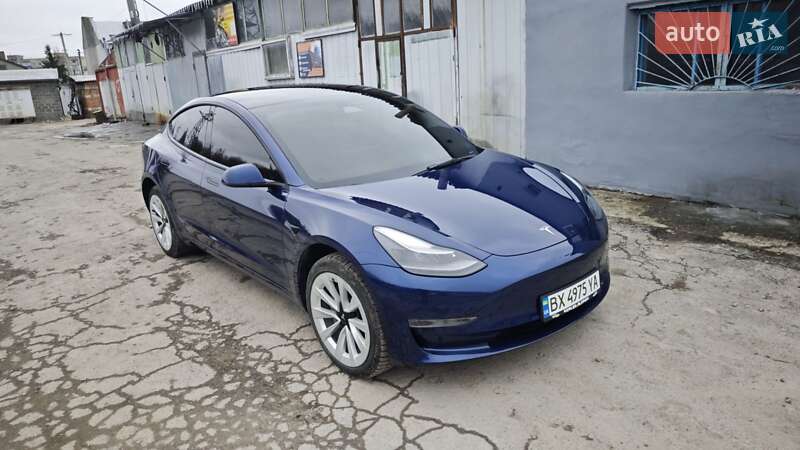 Седан Tesla Model 3 2022 в Кам'янець-Подільському