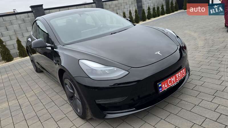 Седан Tesla Model 3 2021 в Ивано-Франковске