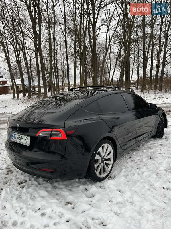 Седан Tesla Model 3 2020 в Коломые