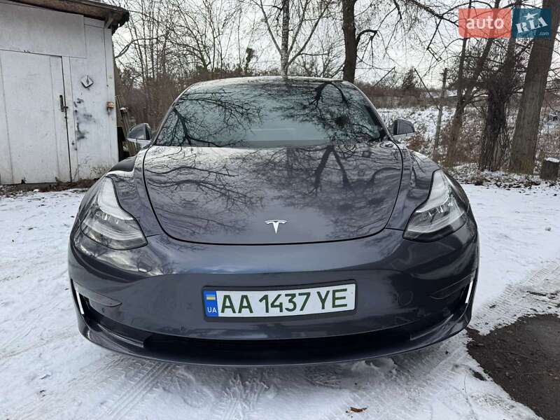 Седан Tesla Model 3 2020 в Киеве