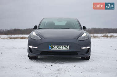 Седан Tesla Model 3 2021 в Львові