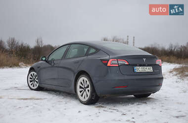 Седан Tesla Model 3 2021 в Львові