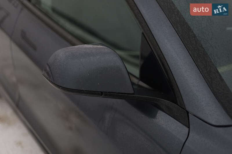 Седан Tesla Model 3 2021 в Новояворовске