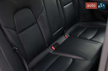 Седан Tesla Model 3 2021 в Львові