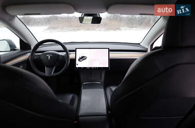 Седан Tesla Model 3 2021 в Львові
