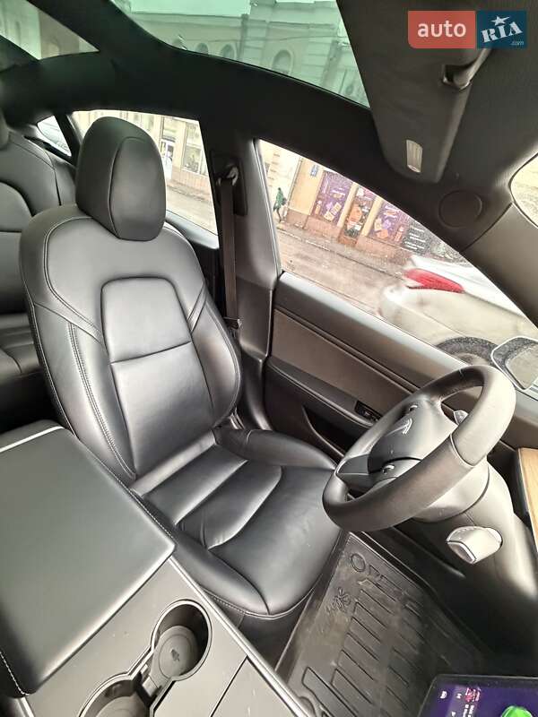 Седан Tesla Model 3 2020 в Харькове