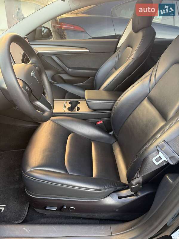 Седан Tesla Model 3 2022 в Львове фото 20 Седан Tesla Model 3 2022 в Львове