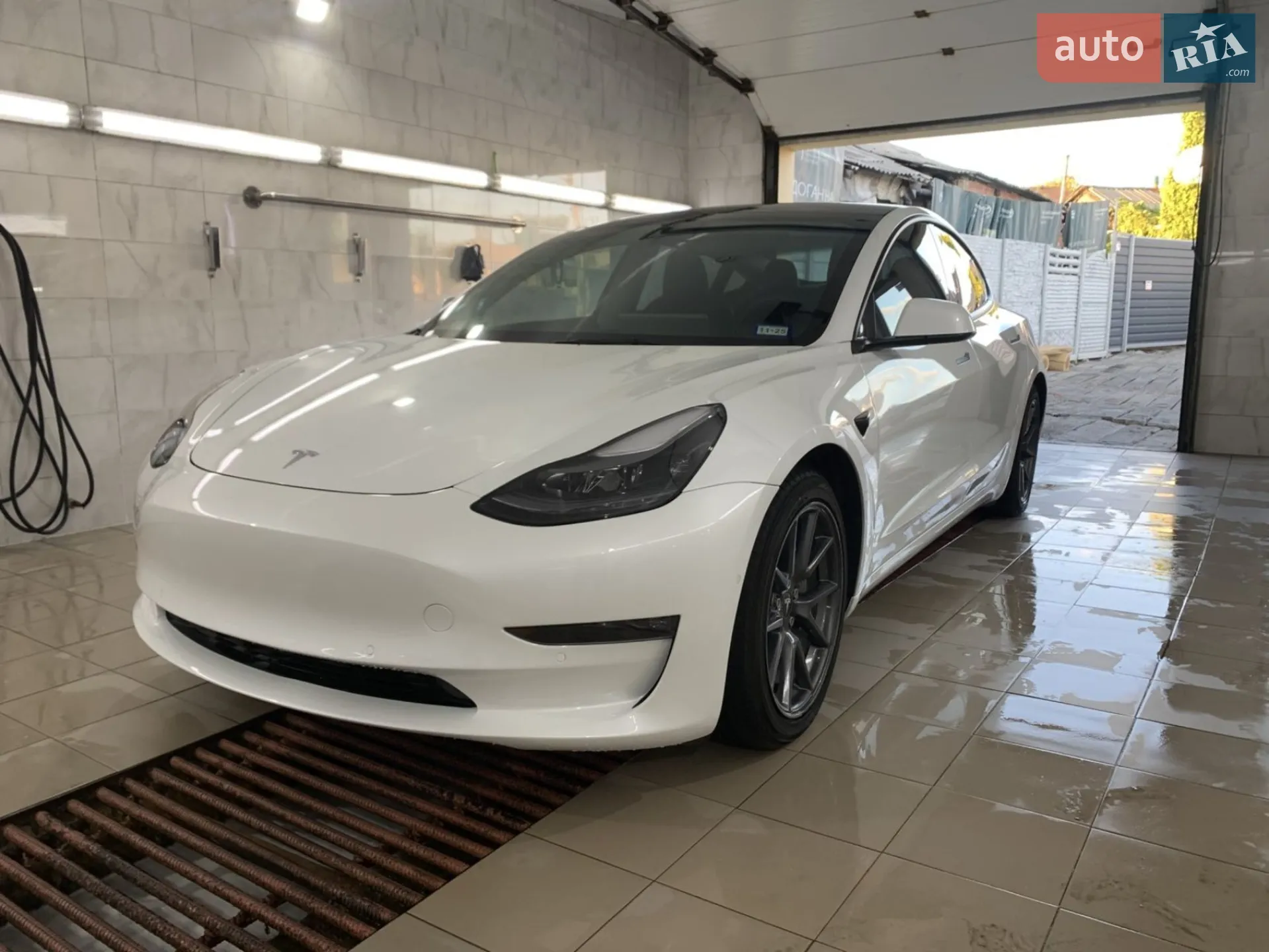 2021 Tesla Model 3 - мініатюра 2