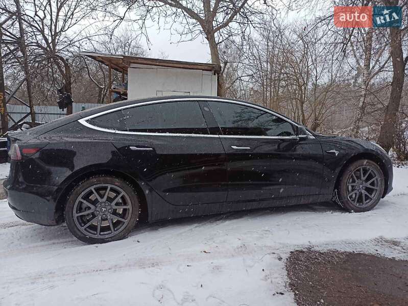 Седан Tesla Model 3 2018 в Киеве фото 10 Седан Tesla Model 3 2018 в Киеве