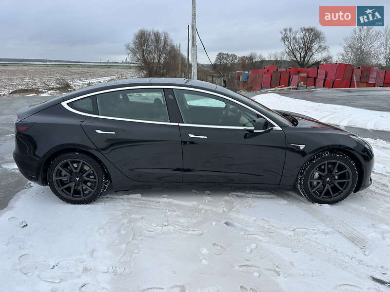 Седан Tesla Model 3 2019 в Киеве фото 34 Седан Tesla Model 3 2019 в Киеве
