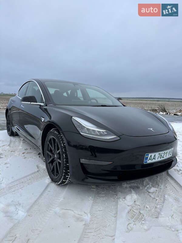 Седан Tesla Model 3 2019 в Киеве фото 41 Седан Tesla Model 3 2019 в Киеве