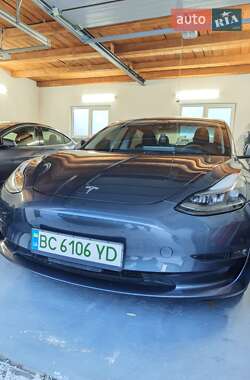 Седан Tesla Model 3 2023 в Львові
